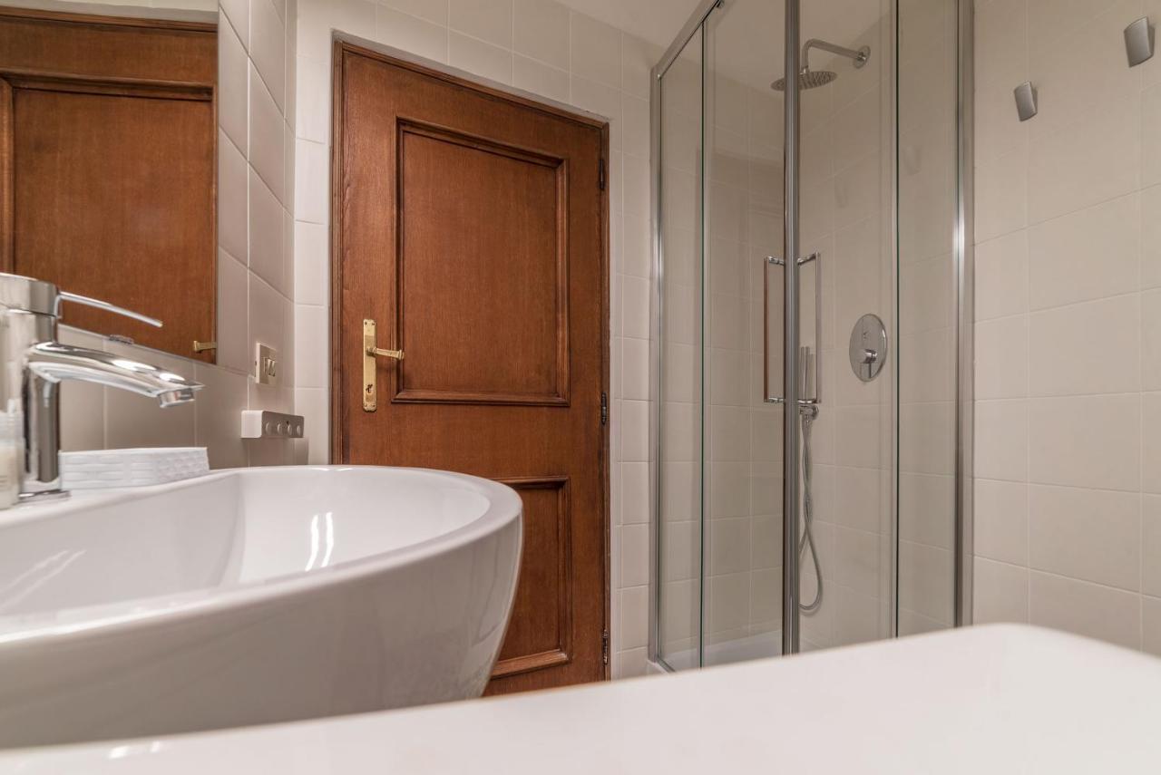 Fontanella Borghese Apartment - FromhometoRoma Exterior foto